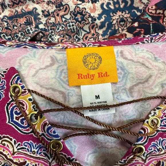 Ruby Rd. Floral Top - Picture 3 of 4